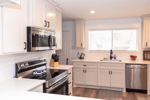 2207 Broadview Ave, Conway, AR 72034