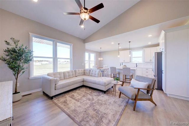 MOH 95 Gambrel Drive, Howell, MI 48843