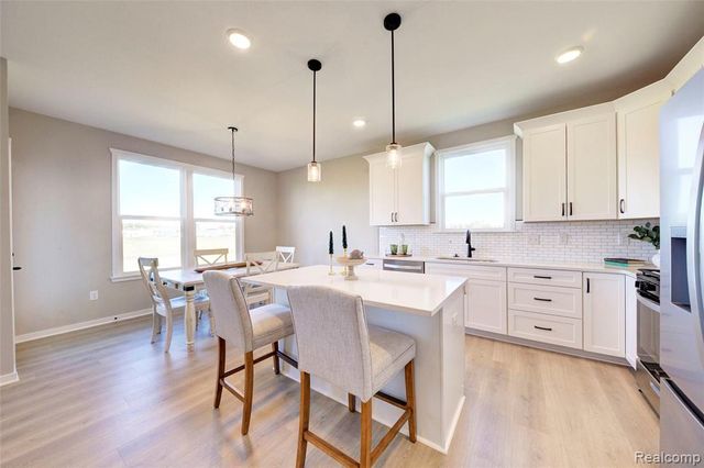 MOH 95 Gambrel Drive, Howell, MI 48843