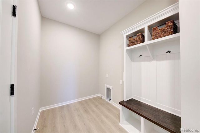 MOH 95 Gambrel Drive, Howell, MI 48843