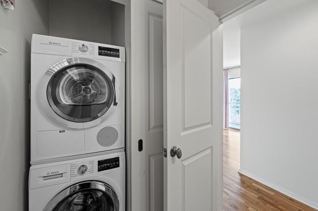 409 E 38th ST 305, Austin, TX 78705