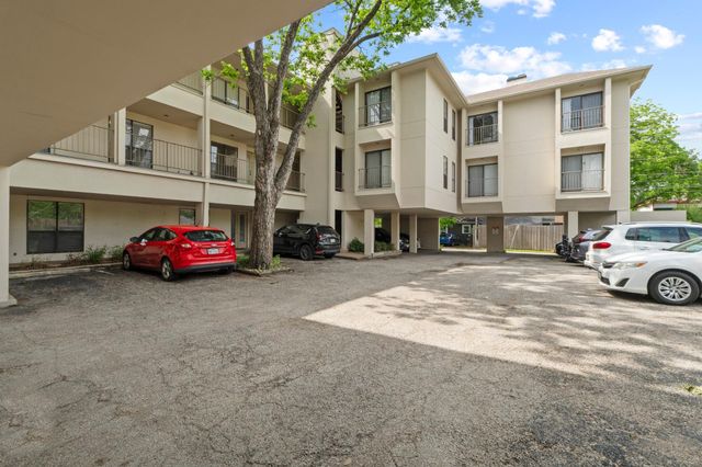 409 E 38th ST 305, Austin, TX 78705