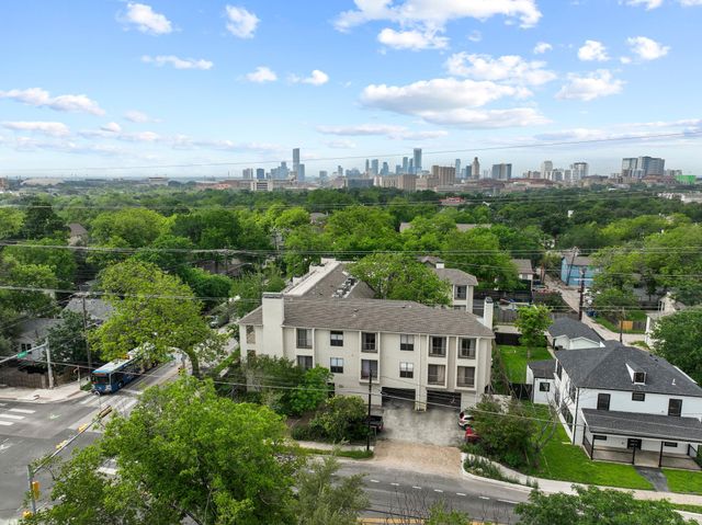 409 E 38th ST 305, Austin, TX 78705