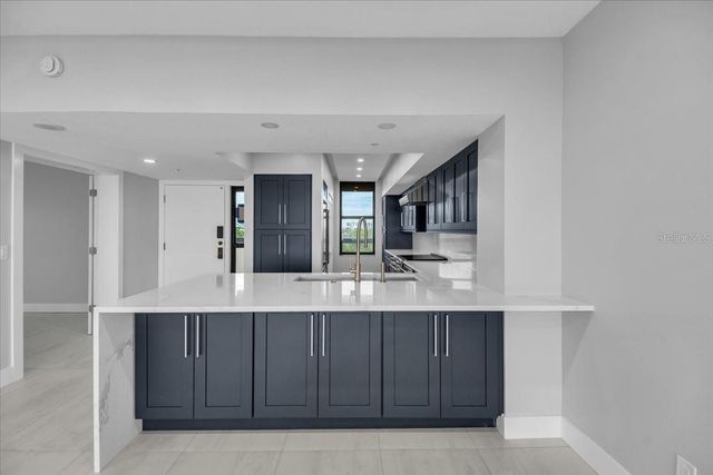 2020 HARBOURSIDE DRIVE 446, Longboat Key, FL 34228