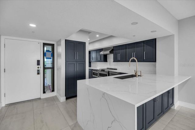 2020 HARBOURSIDE DRIVE 446, Longboat Key, FL 34228