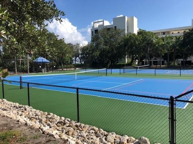 2020 HARBOURSIDE DRIVE 446, Longboat Key, FL 34228