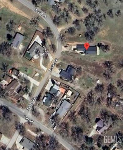 22477 Zurich Drive, Tehachapi, CA 93561