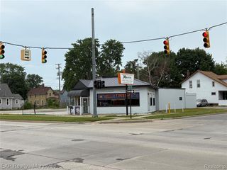 1232 10th Street, Port Huron, MI 48060