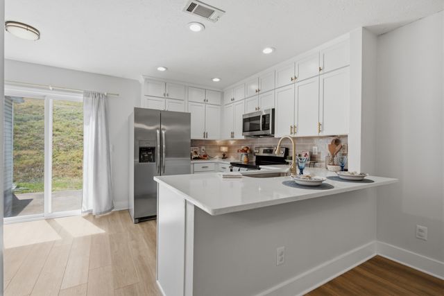 429 Shadow Glen Dr, Nashville, TN 37211