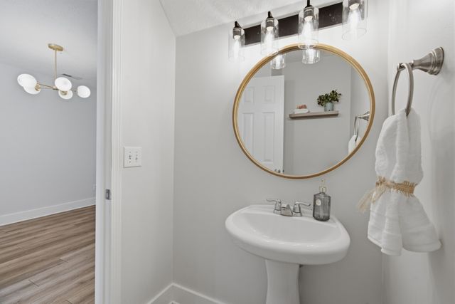 429 Shadow Glen Dr, Nashville, TN 37211