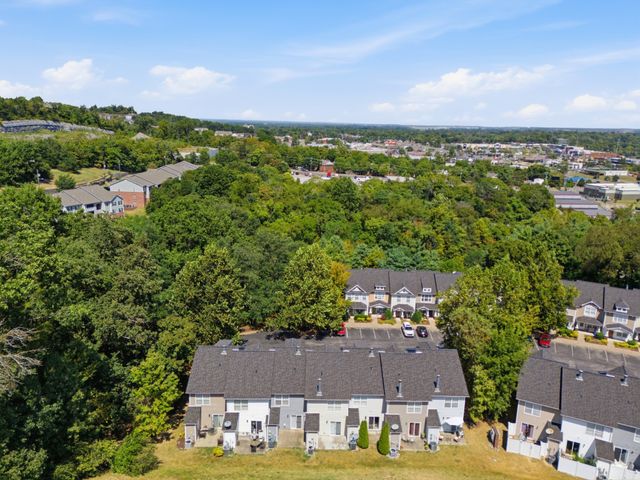 429 Shadow Glen Dr, Nashville, TN 37211