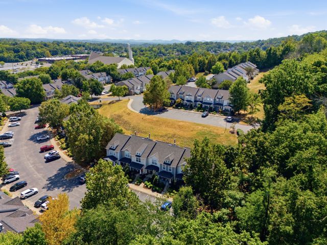 429 Shadow Glen Dr, Nashville, TN 37211