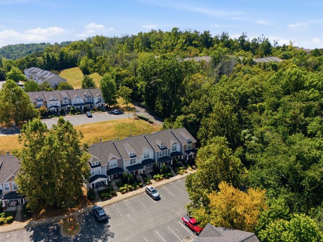429 Shadow Glen Dr, Nashville, TN 37211