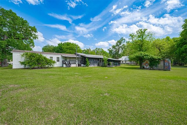 506 South Oakhurst Drive, Livingston, TX 77351