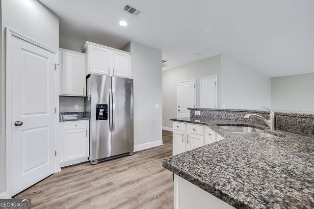 4 Bridlington Way, Savannah, GA 31407