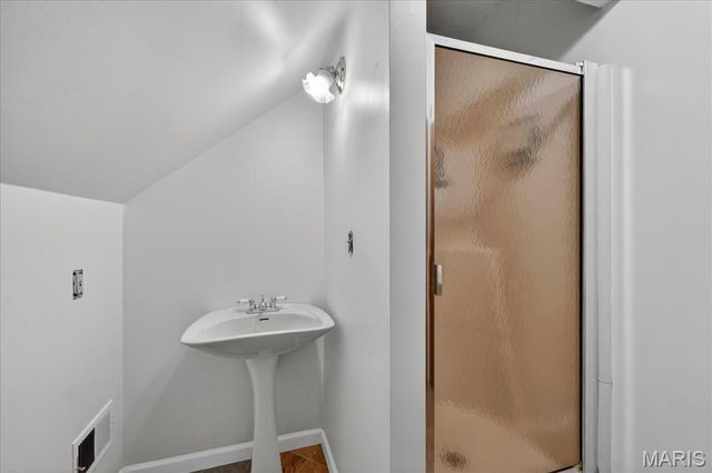 5241 Lindenwood Avenue, St Louis, MO 63109