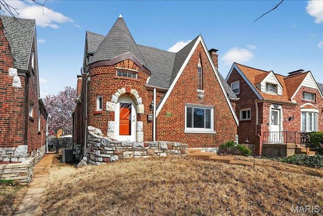 5241 Lindenwood Avenue, St Louis, MO 63109