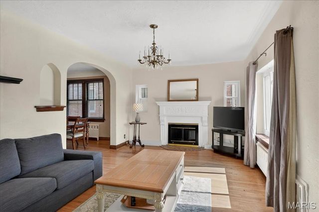 5241 Lindenwood Avenue, St Louis, MO 63109