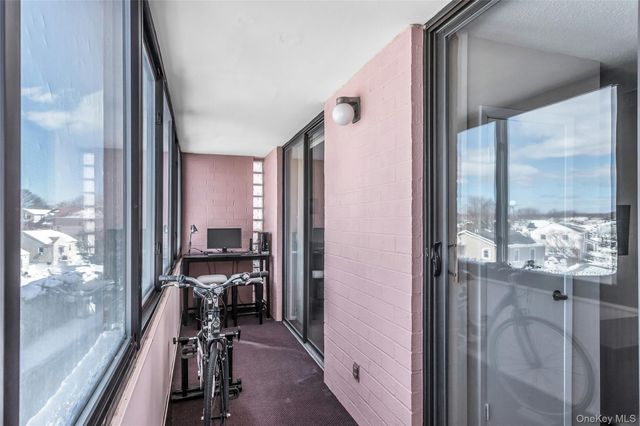 800 Willis Avenue 303, Albertson, NY 11507