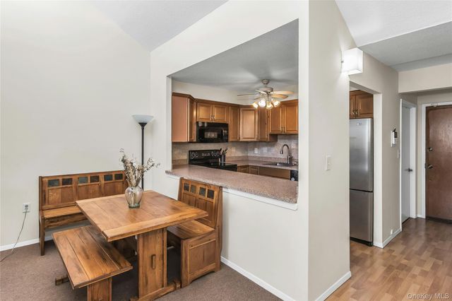 800 Willis Avenue 303, Albertson, NY 11507