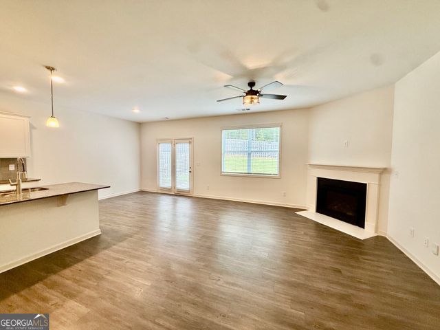 156 Woodhouse Circle, Acworth, GA 30102