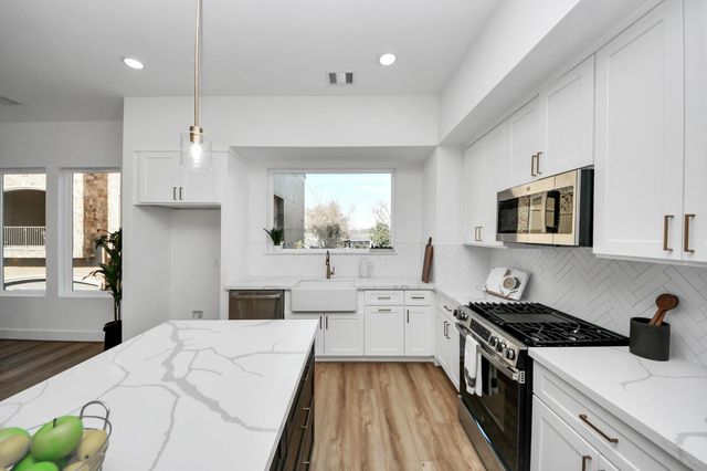 4804 Elysian Street A, Houston, TX 77009