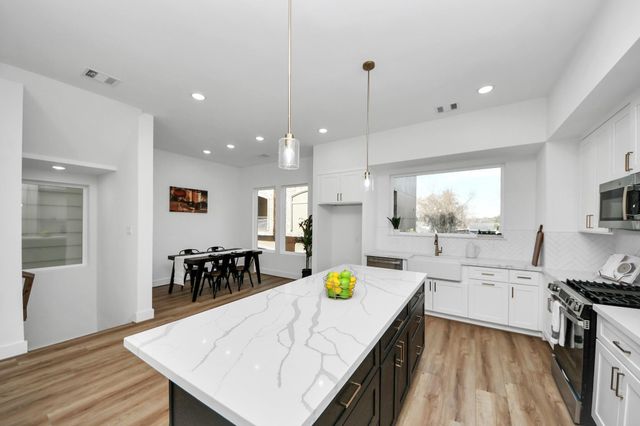 4804 Elysian Street A, Houston, TX 77009