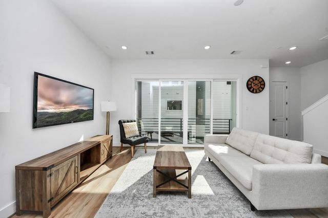 4804 Elysian Street A, Houston, TX 77009