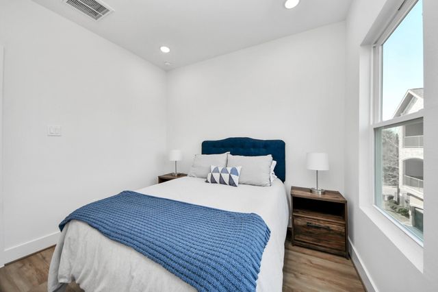 4804 Elysian Street A, Houston, TX 77009