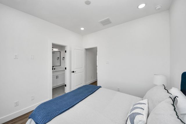 4804 Elysian Street A, Houston, TX 77009