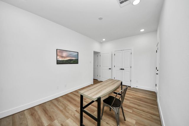 4804 Elysian Street A, Houston, TX 77009