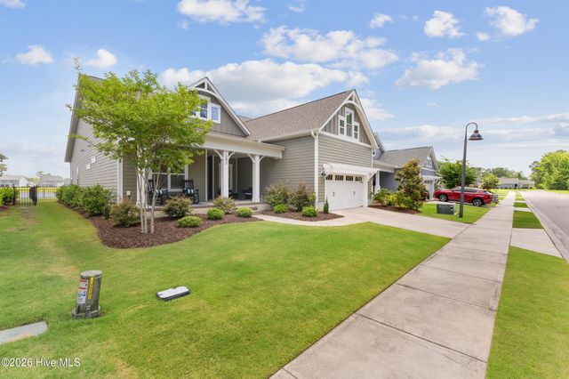 243 Hanover Lakes Drive, Wilmington, NC 28401