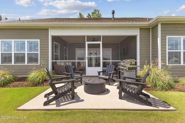 243 Hanover Lakes Drive, Wilmington, NC 28401