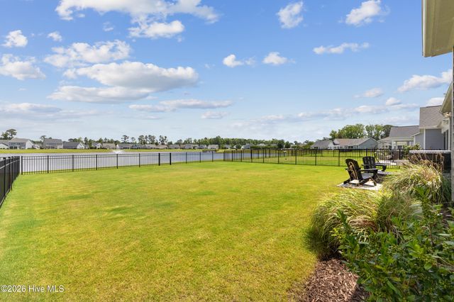 243 Hanover Lakes Drive, Wilmington, NC 28401