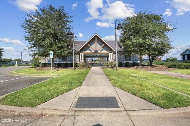 243 Hanover Lakes Drive, Wilmington, NC 28401