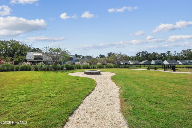 243 Hanover Lakes Drive, Wilmington, NC 28401