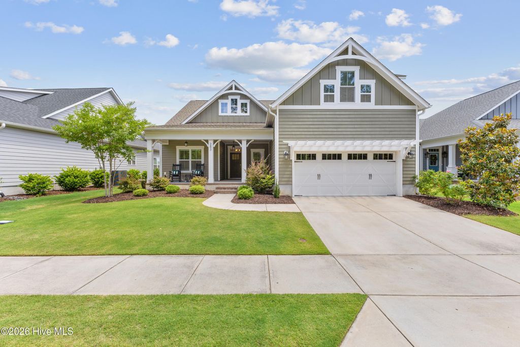 243 Hanover Lakes Drive, Wilmington, NC 28401