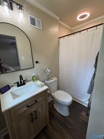613 Tabor Road, Gadsden, AL 35904