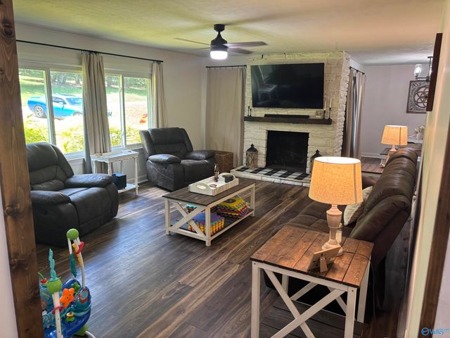 613 Tabor Road, Gadsden, AL 35904