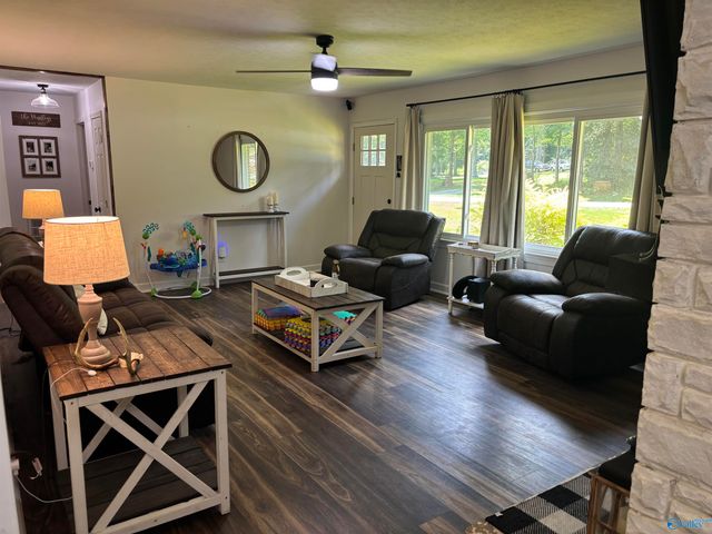 613 Tabor Road, Gadsden, AL 35904