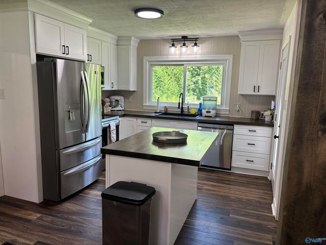 613 Tabor Road, Gadsden, AL 35904