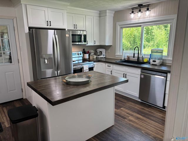 613 Tabor Road, Gadsden, AL 35904
