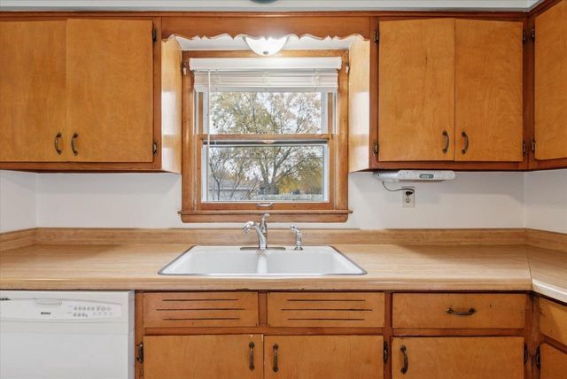 1727 24th Street, Kenosha, WI 53140