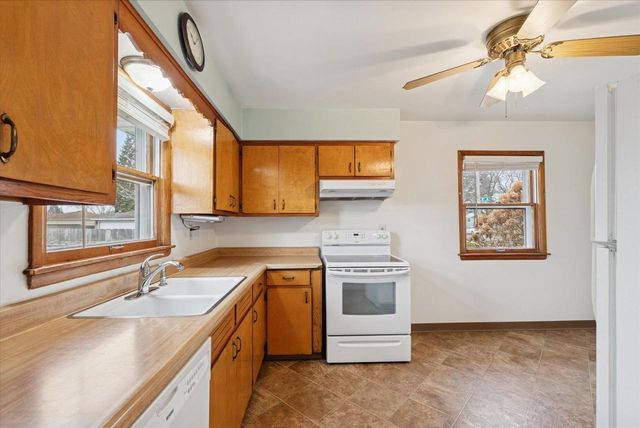 1727 24th Street, Kenosha, WI 53140