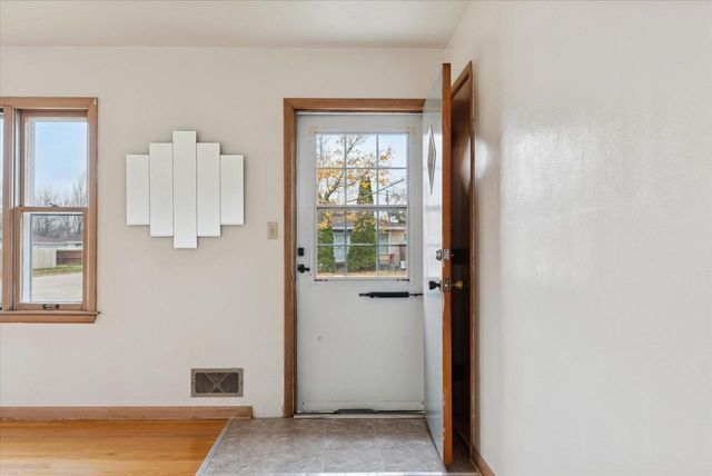 1727 24th Street, Kenosha, WI 53140