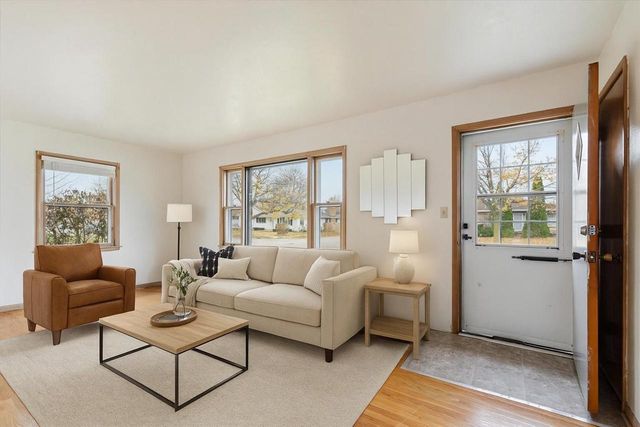 1727 24th Street, Kenosha, WI 53140