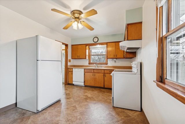 1727 24th Street, Kenosha, WI 53140