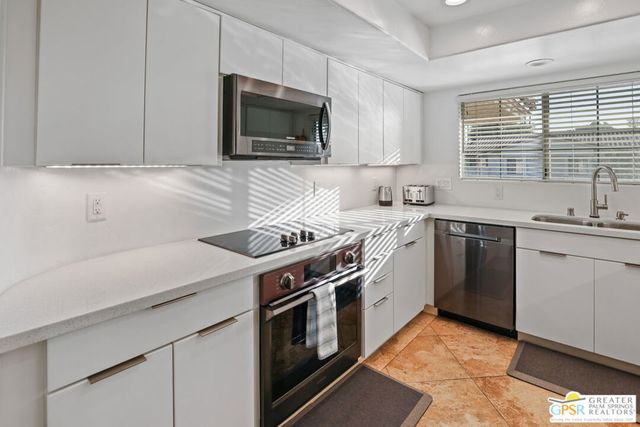 2001 E Camino Parocela I58, Palm Springs, CA 92264