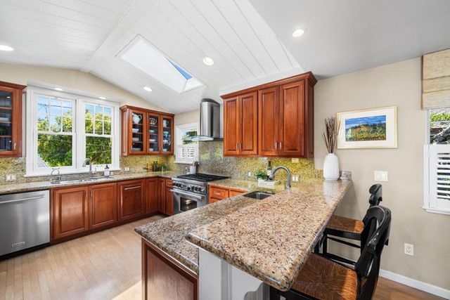 335 13th Avenue, Santa Cruz, CA 95062