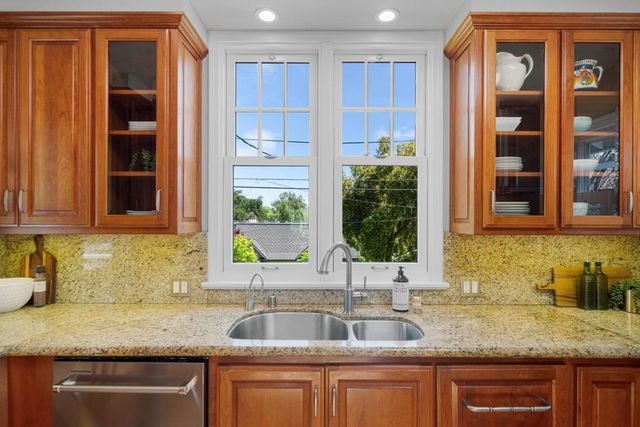 335 13th Avenue, Santa Cruz, CA 95062